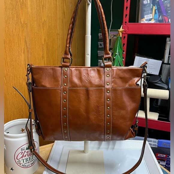 EUC Patricia Nash Carducci Pocket Tote
Heritage Tan Brown - Picture 1 of 12